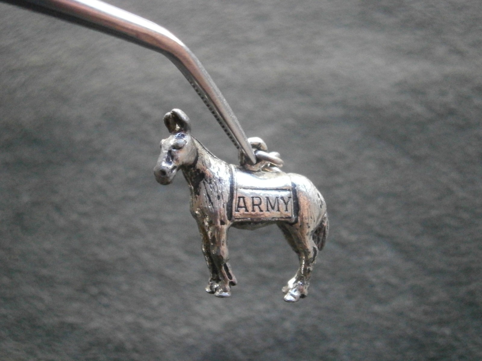 US Army Mule West Point Mascot Vintage Crest Craft Silvertone Charm Pendant 4.6g