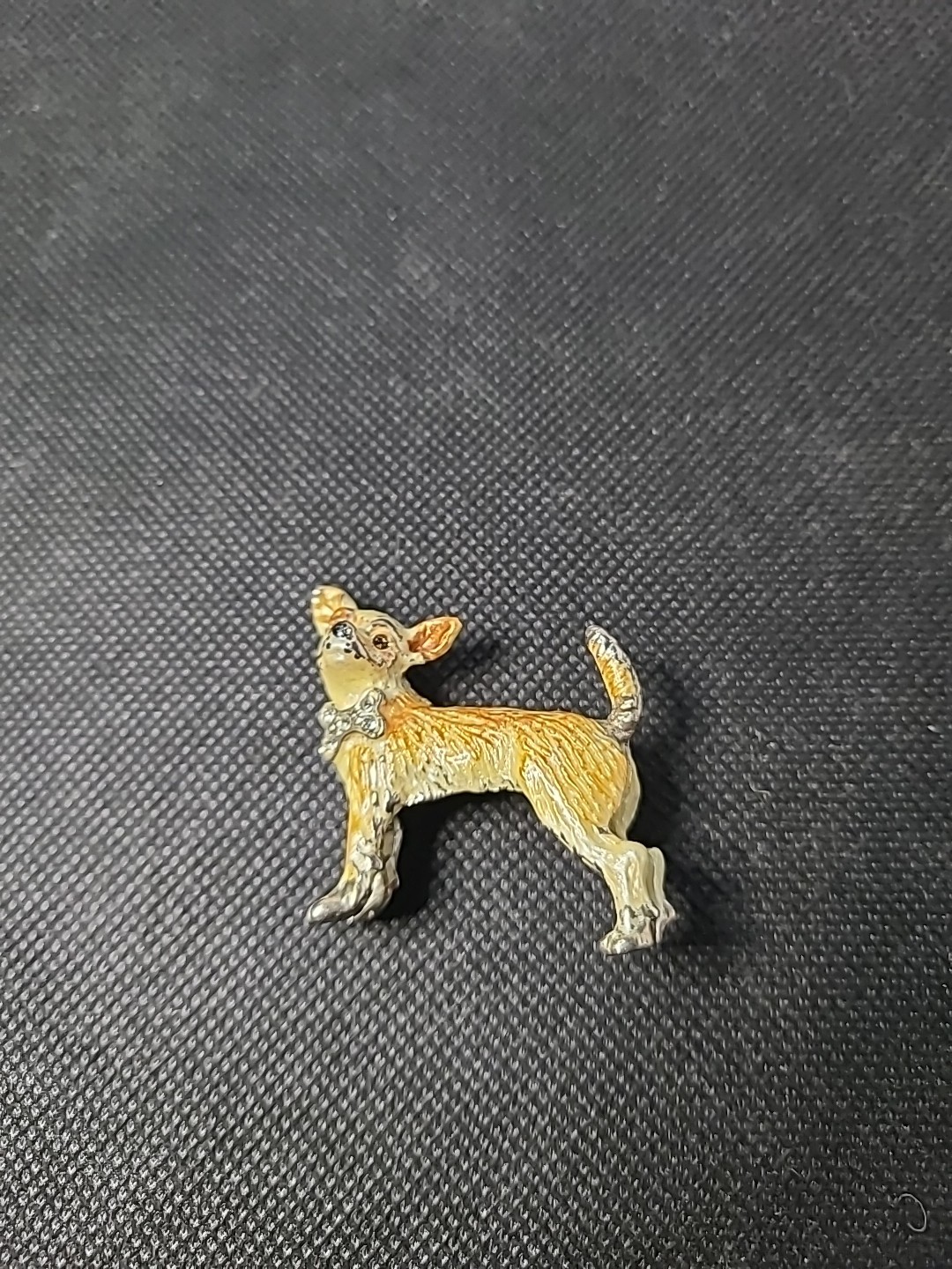 Vintage Signed Best Chihuahua Dog Enamel Rhinestone 2″ Brooch Pendant