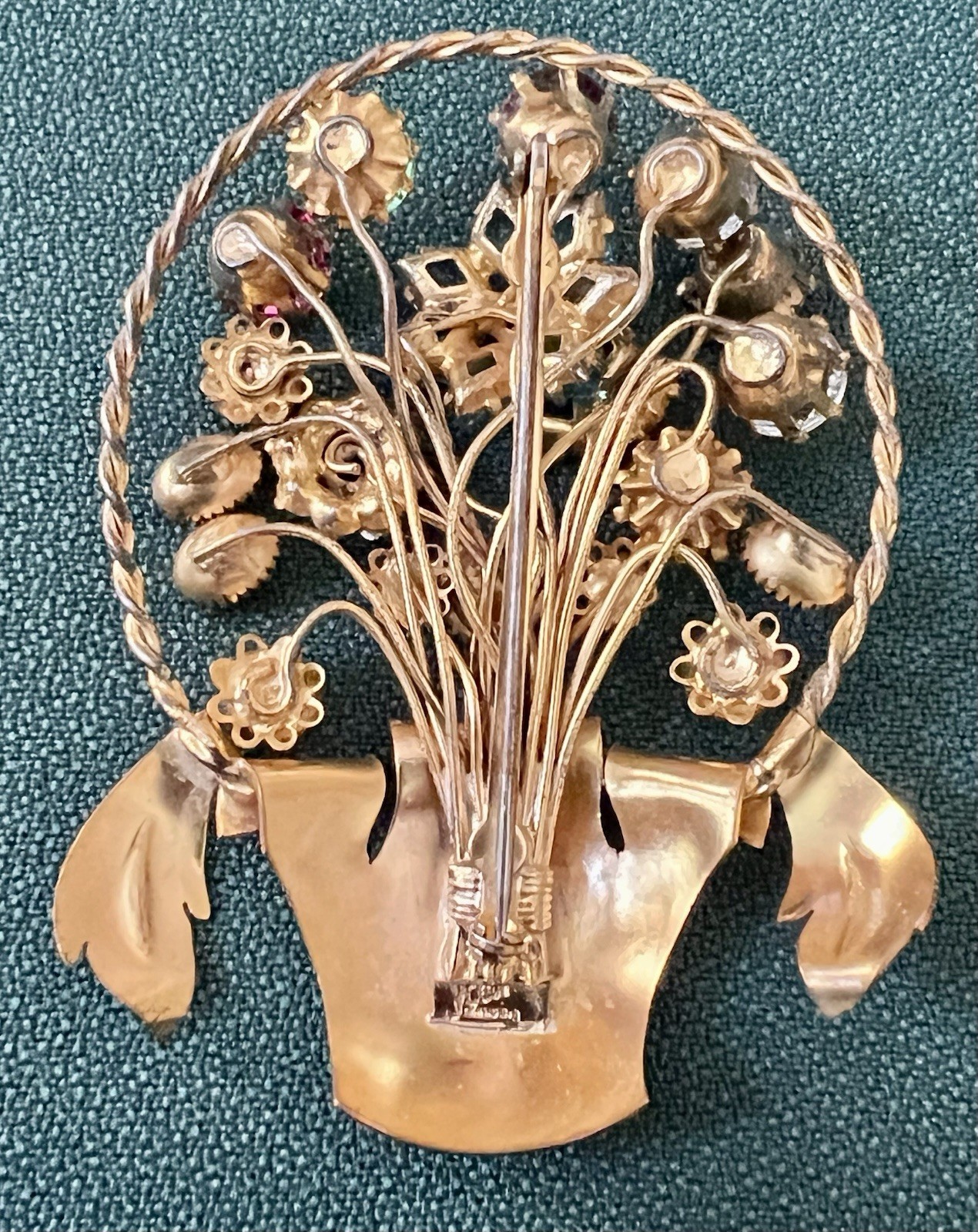 1940s SIGNED VOUGE FLOWER BASKET BROOCH FULL MULTI COLORED RHINESTONE FLOWERS
