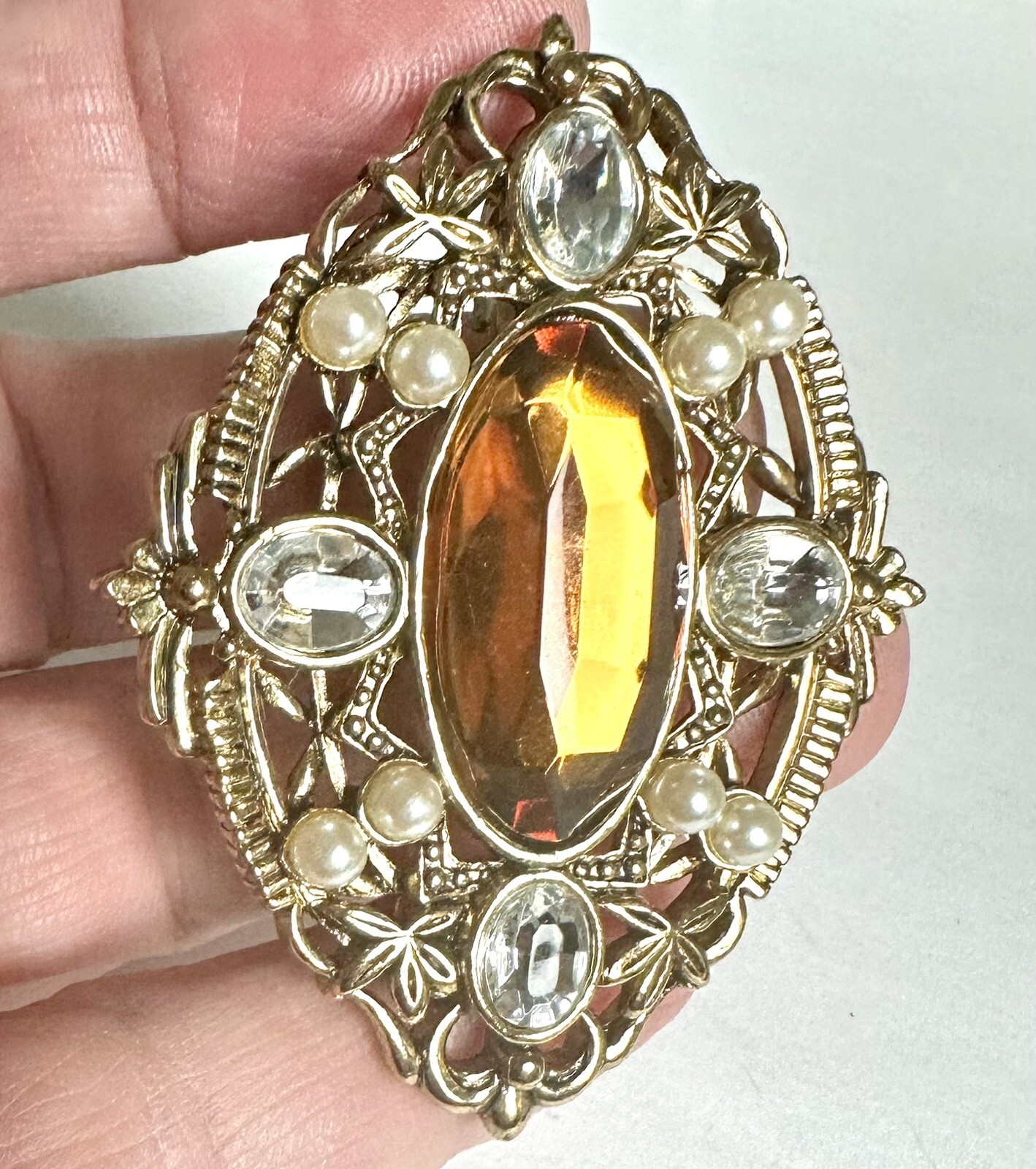 VTG Avon Rhinestone Faux Pearl Golden Brown Gold Tone Brooch Pendant Signed