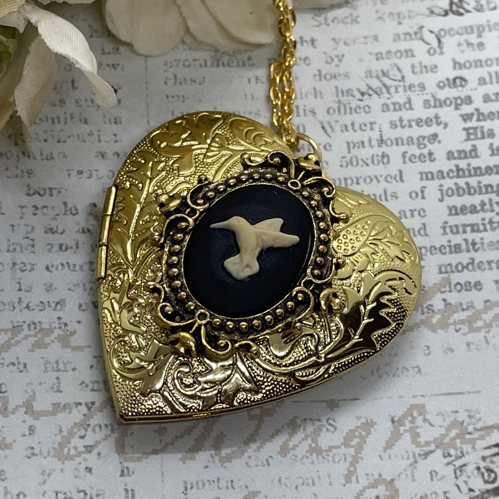 Gold Heart Locket Photo Birthday Anniversary Wedding Hummingbird Cameo Necklace
