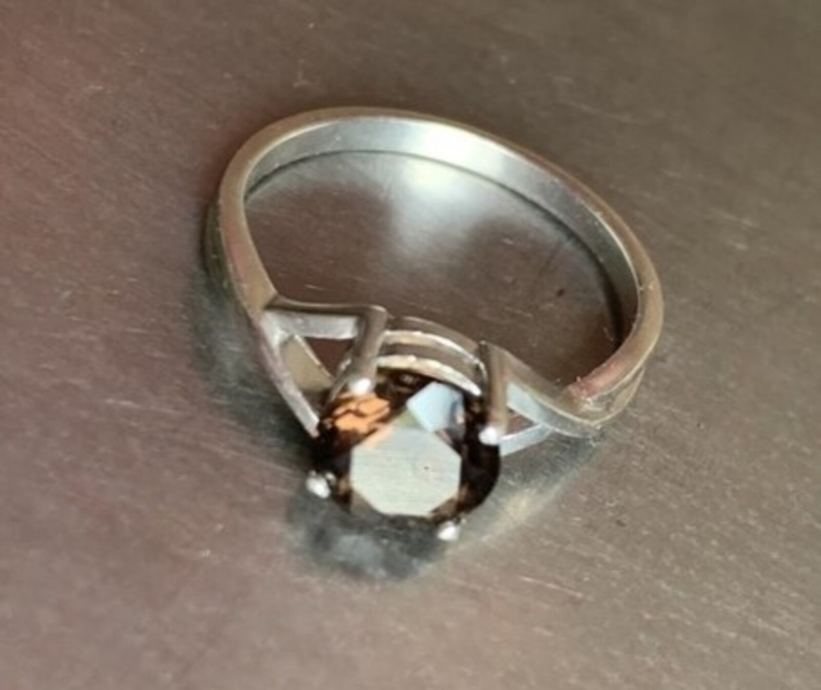 Vintage ring sterling silver 925 Size 7 Weight 2.05 g. Smoky quartz.