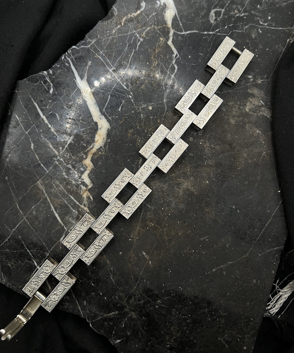 Antique Edwardian Deco Sterling Silver 7.5′ Tank Track Etched Bracelet 30g