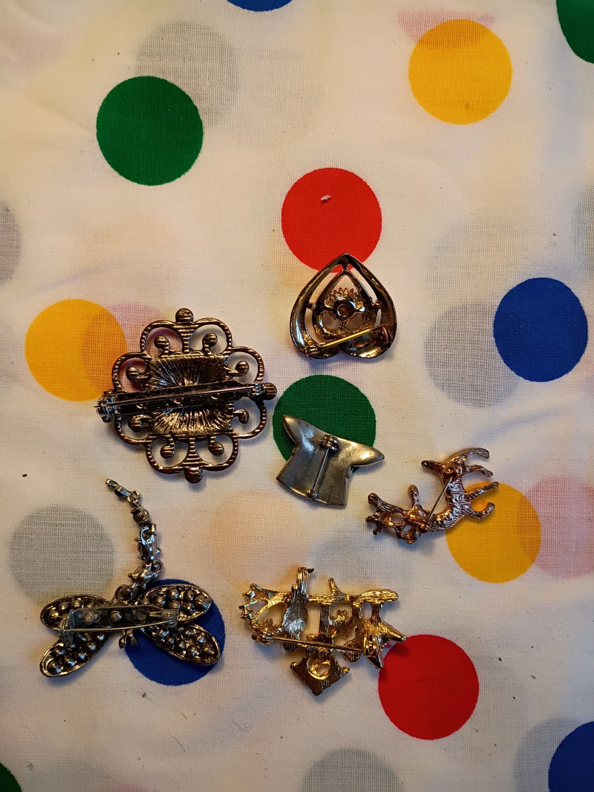 Lots of 6 Vintage Estate Brooches Looks Great All Wearable , Unknown Makers