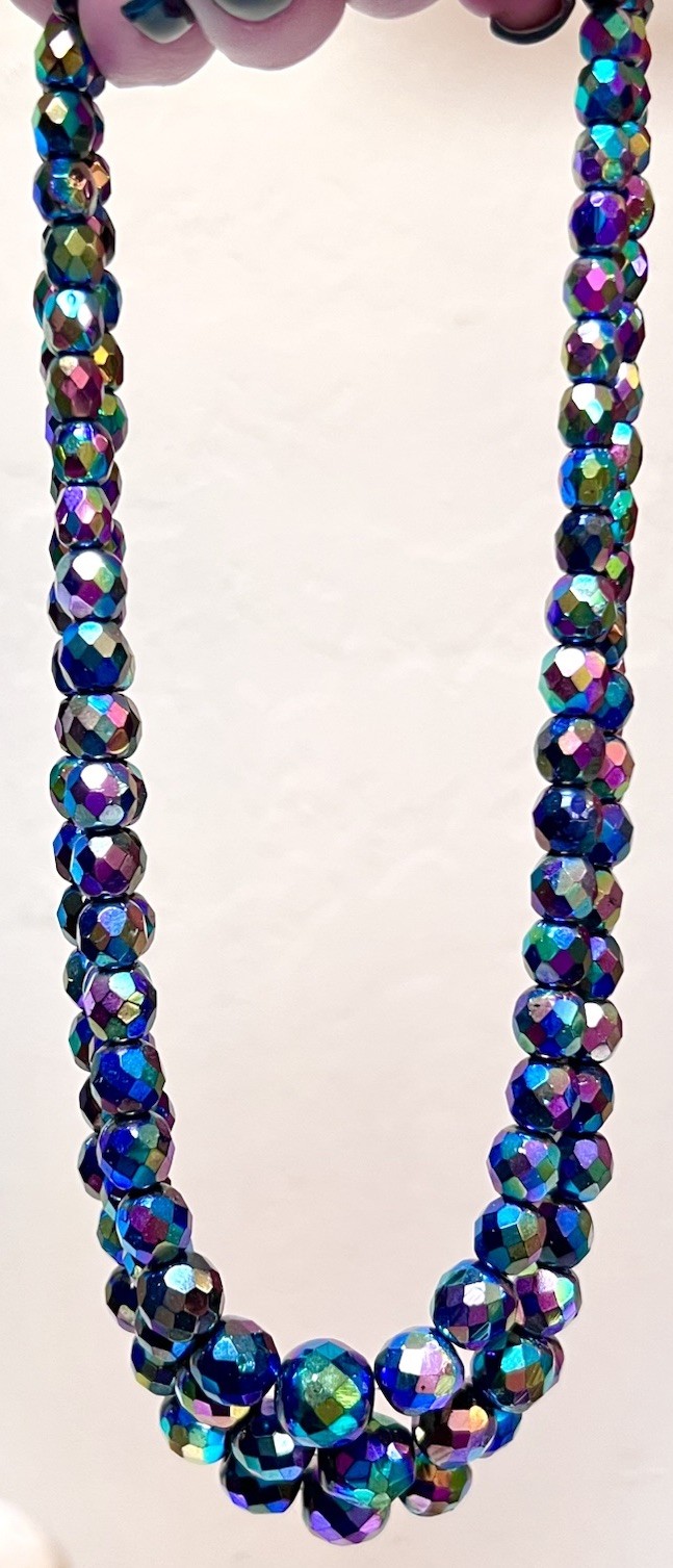 BEAUTIFUL Vintage Iridescent Sparkling Black Peacock Bead 3 Strand Necklace