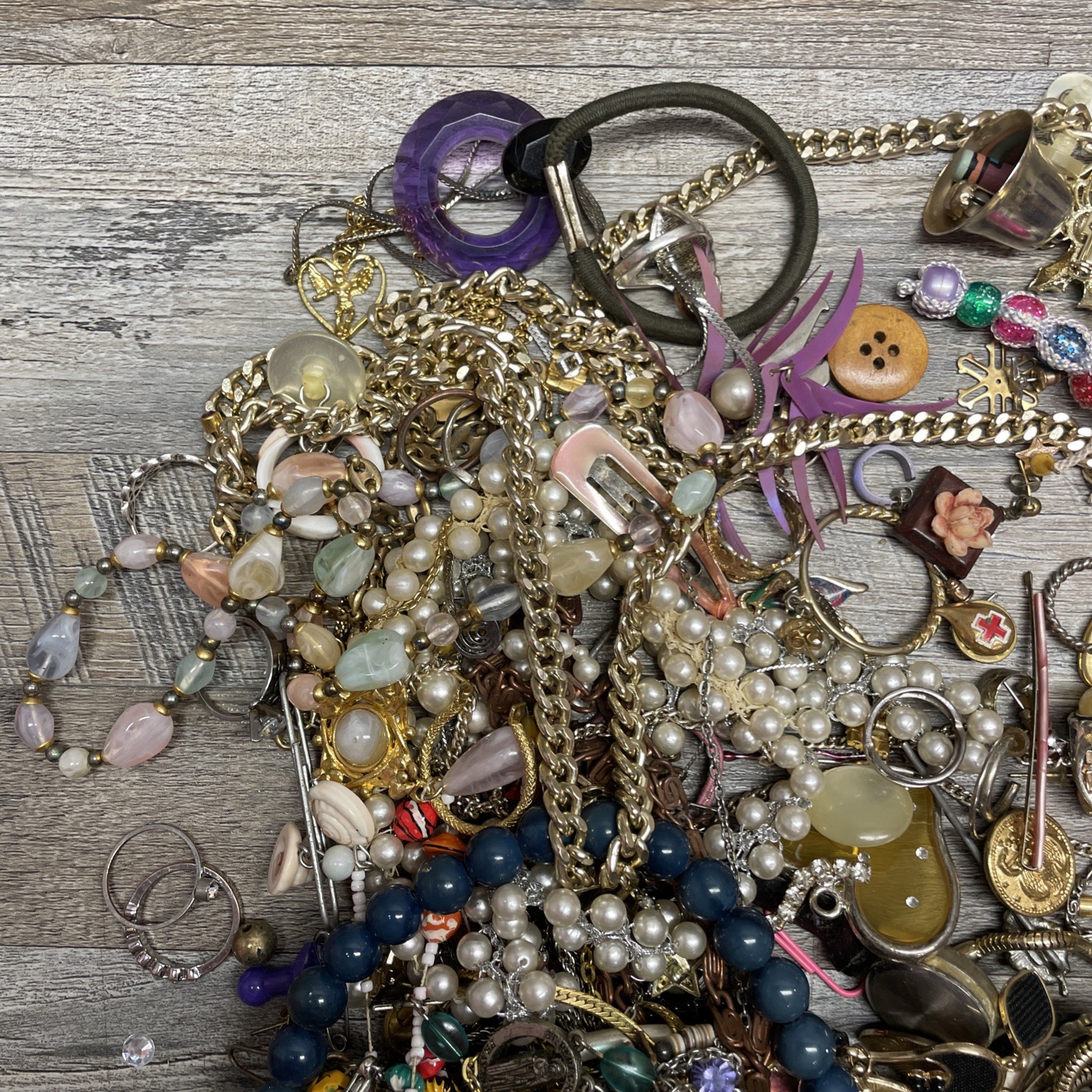 1lb 13 oz True Junk Drawer Costume Jewelry Lot