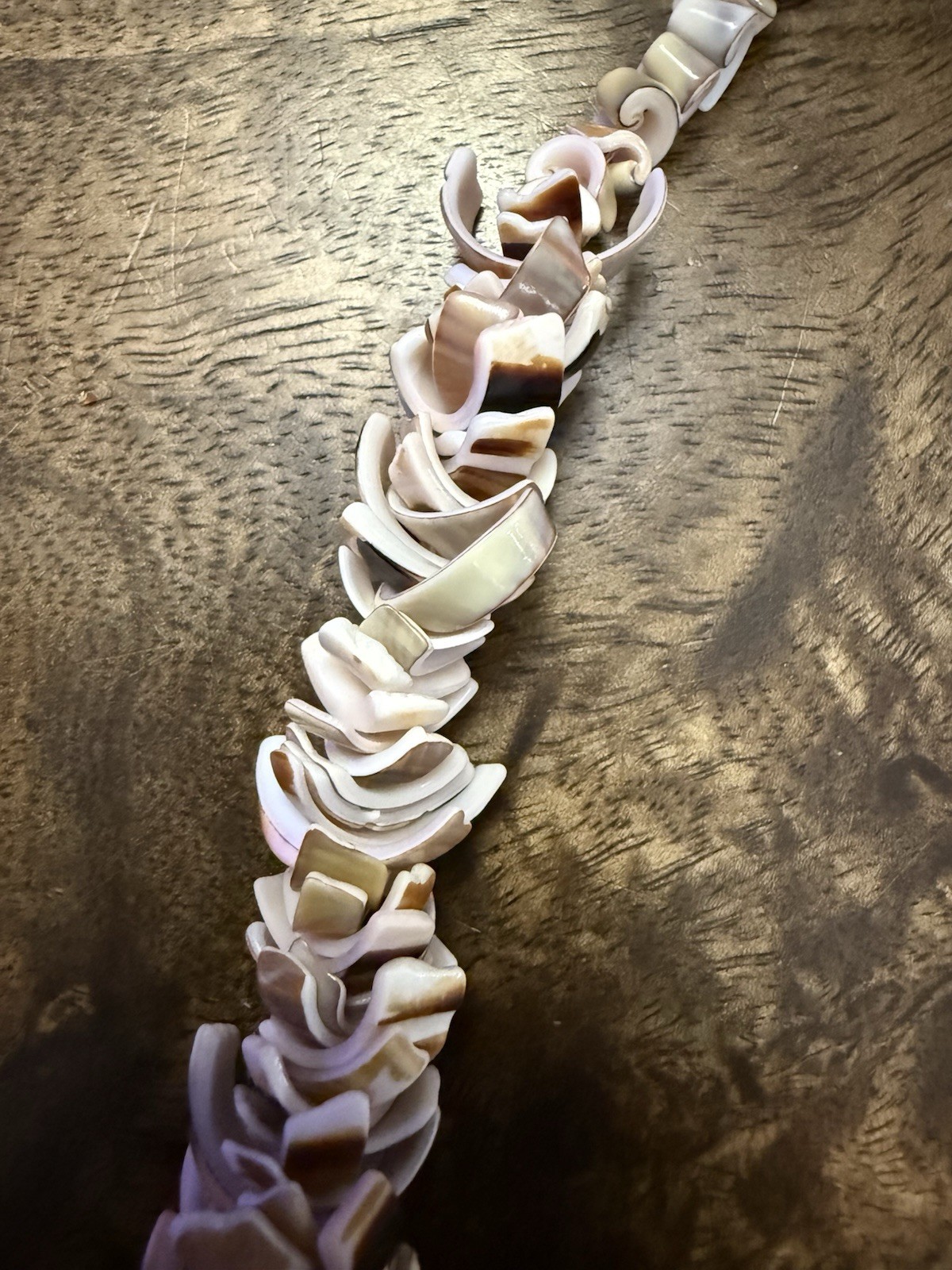 Striking Vintage Multicolor Shell Slice Hawaiian Necklace for Beach/Summer, 20”