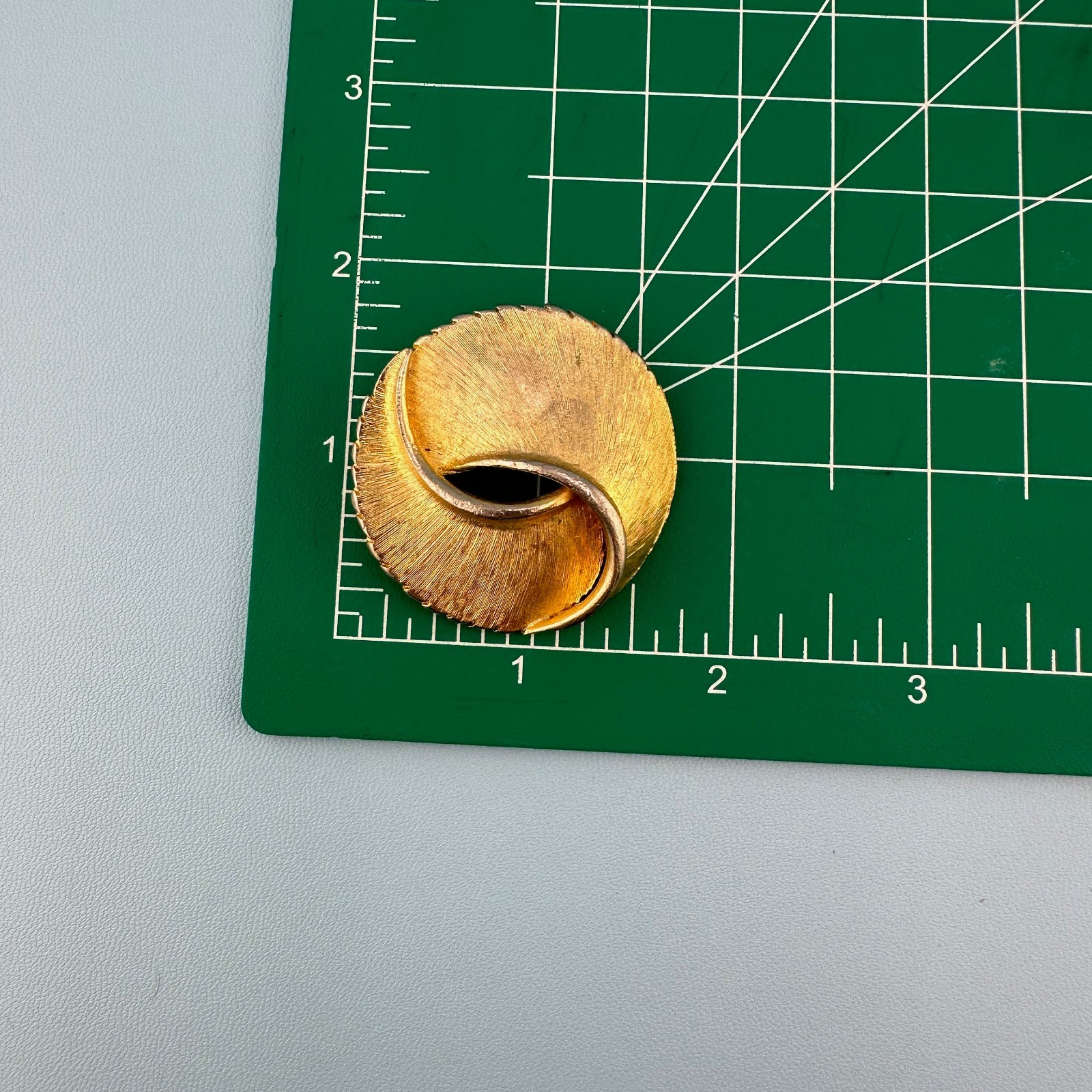Vintage Designer Brooch Lot Gold Tone Textured Brushed Leaf Wishbone Signed