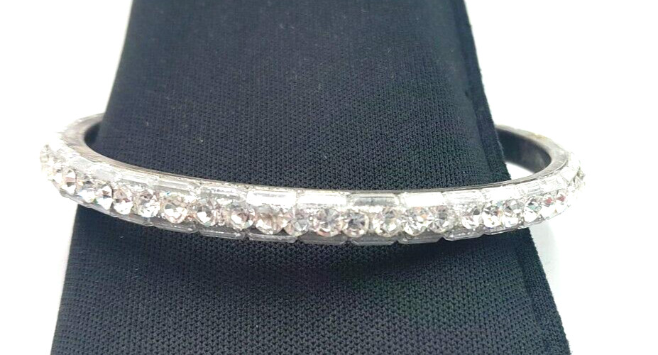 Vintage Beautiful Bright Rhinestone Bling Bangle Bracelet Fits Size 7-7.5″