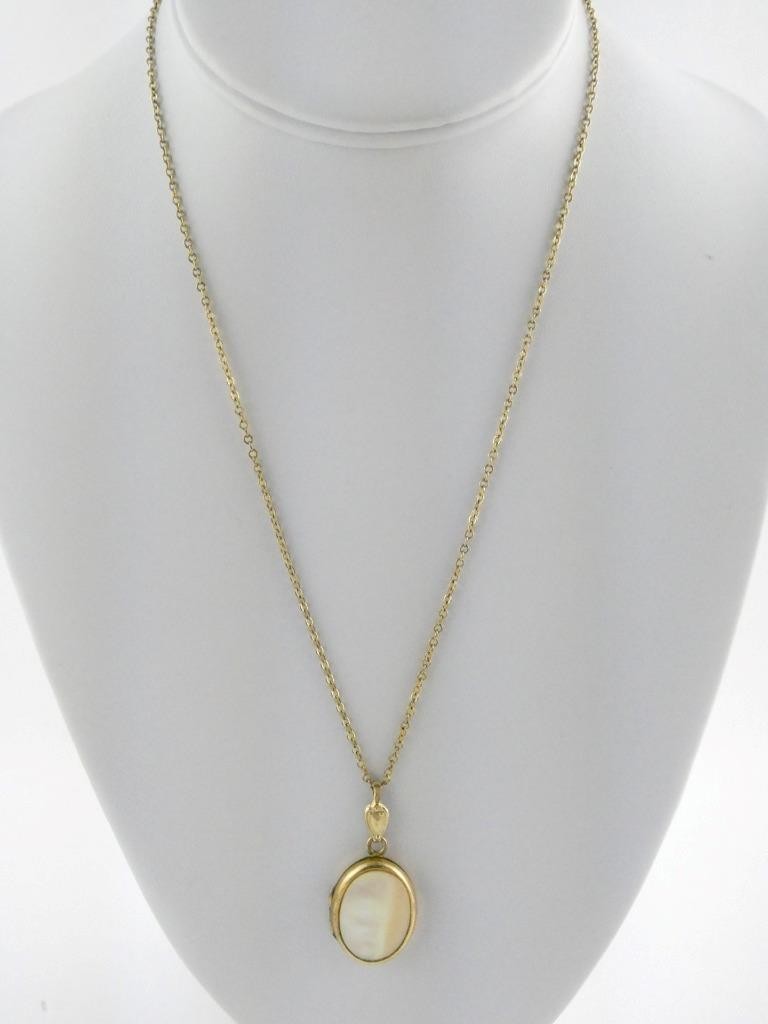 Vintage 1/20th 12k Gold Fill Chain Necklace Mother of Pearl Shell Locket Pendant