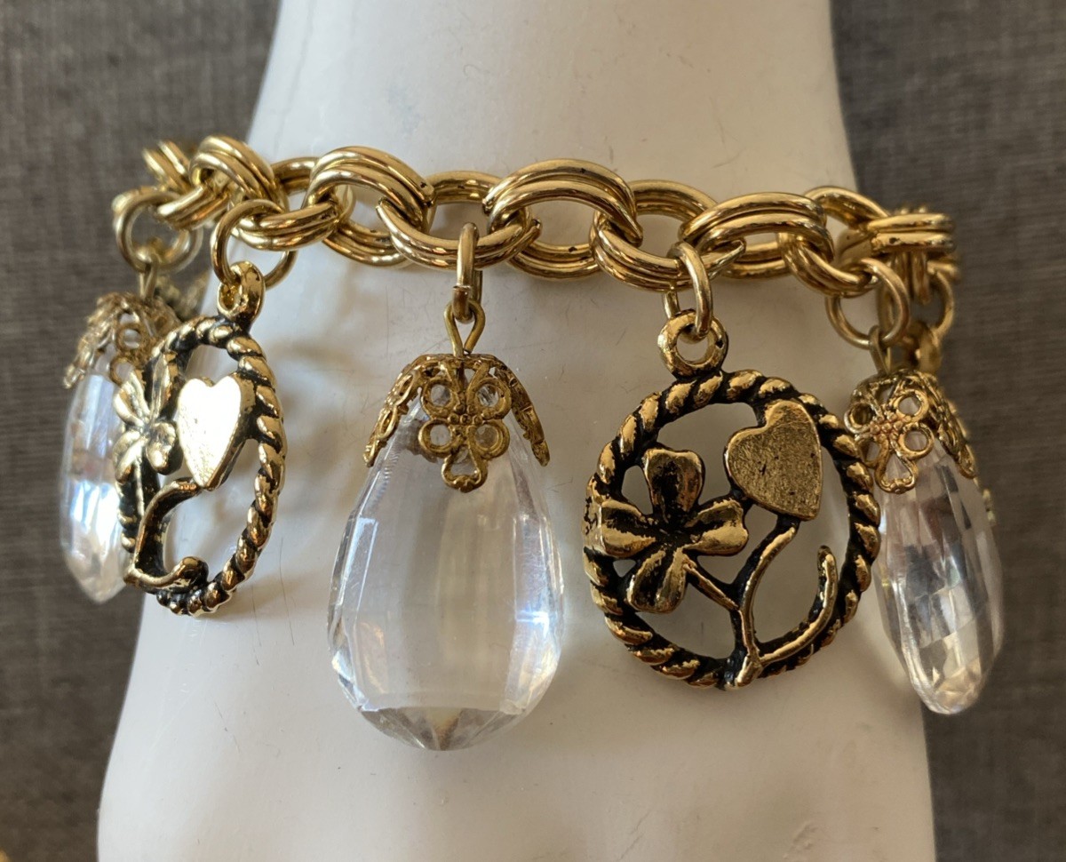 Vintage Gold Tone Good Luck Charm Bracelet Heart Four Leaf Clover Wishbone