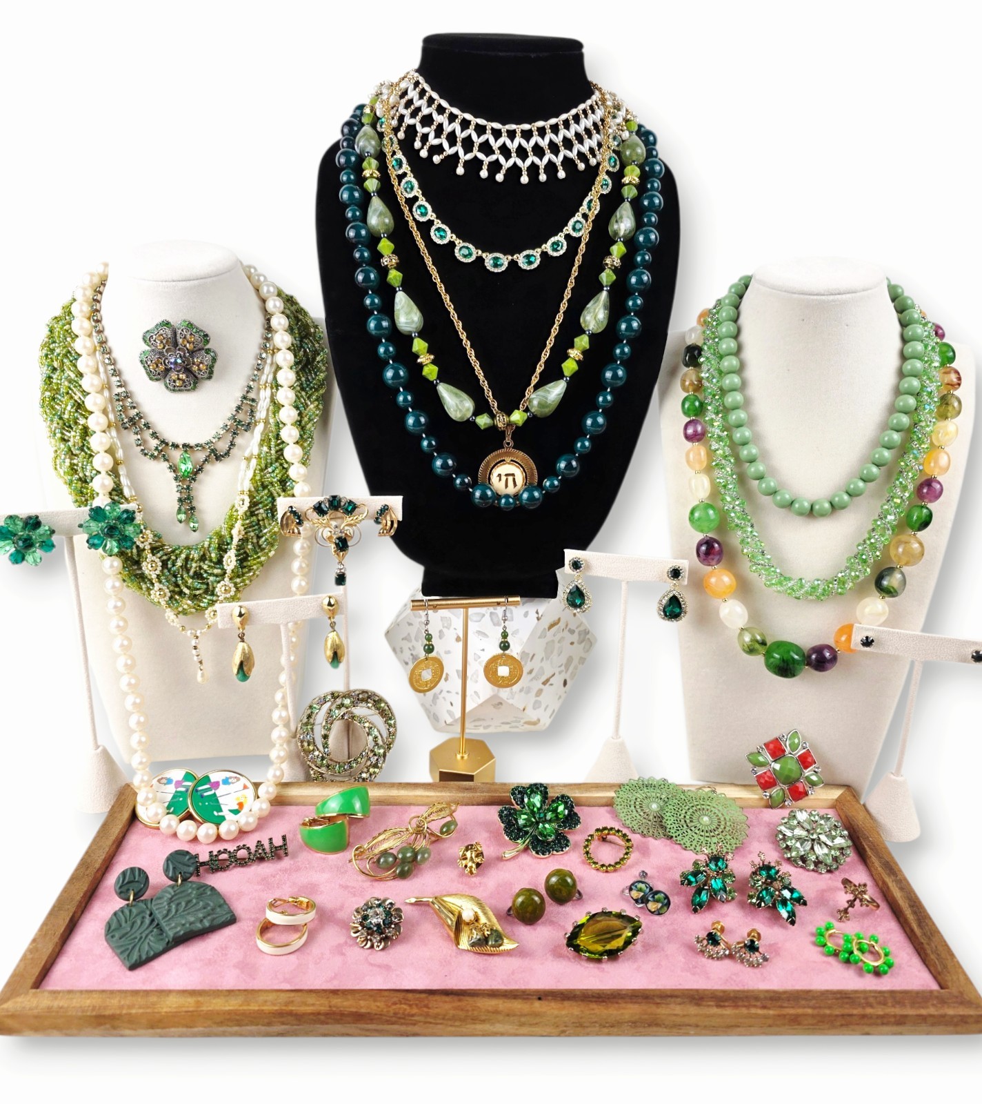 Grandma’s Vintage Green Jewelry Lot Some Signed 1.10lb All Wearable/Resellable