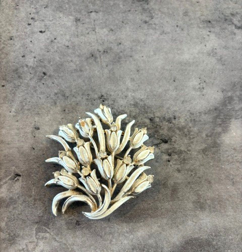 Vintage bouquet of white Enamel & Rhinestone Flower Cluster Brooch Pin