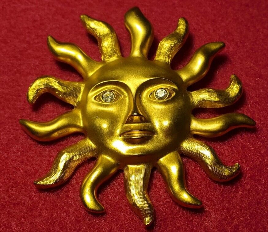 Yellow Gold & Crystal Rhinestone Aztec Sun God Brooch Avon Vintage 1974 Zodiac