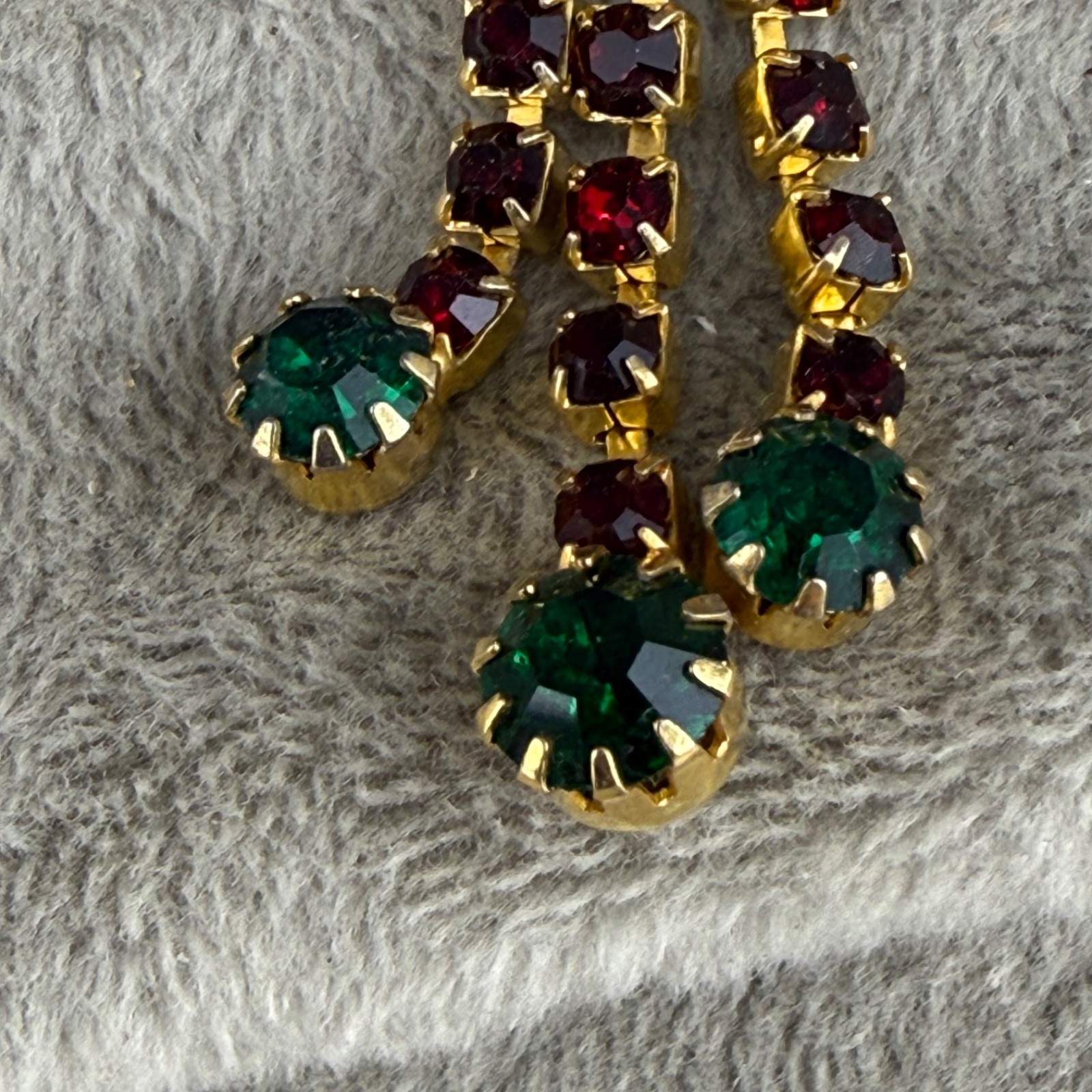 Vintage Rhinestone Bow Brooch Gold Tone Red Green Christmas
