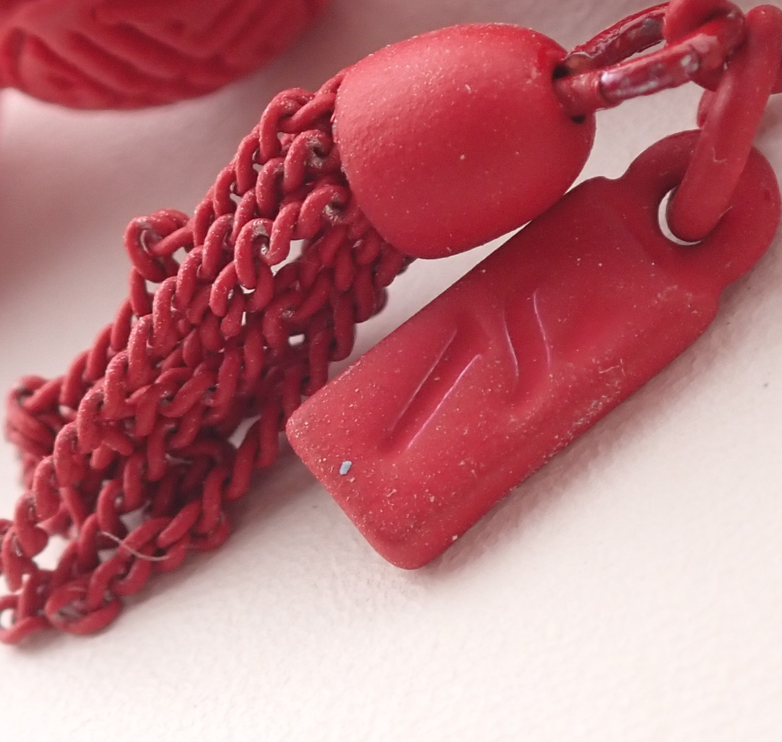 Vintage 1990’s Red Cinnabar Style Graduated Carved Bead 20″ Adjustable Necklace