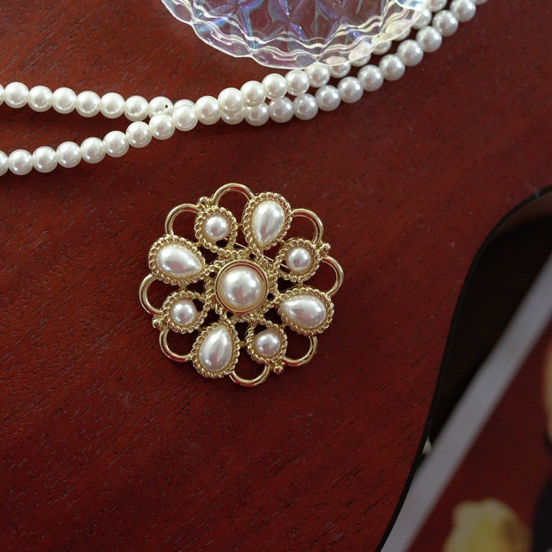 Vintage Women Rhinestone Baroque Brooch Accessories Retro Pearl Pins Party Gift