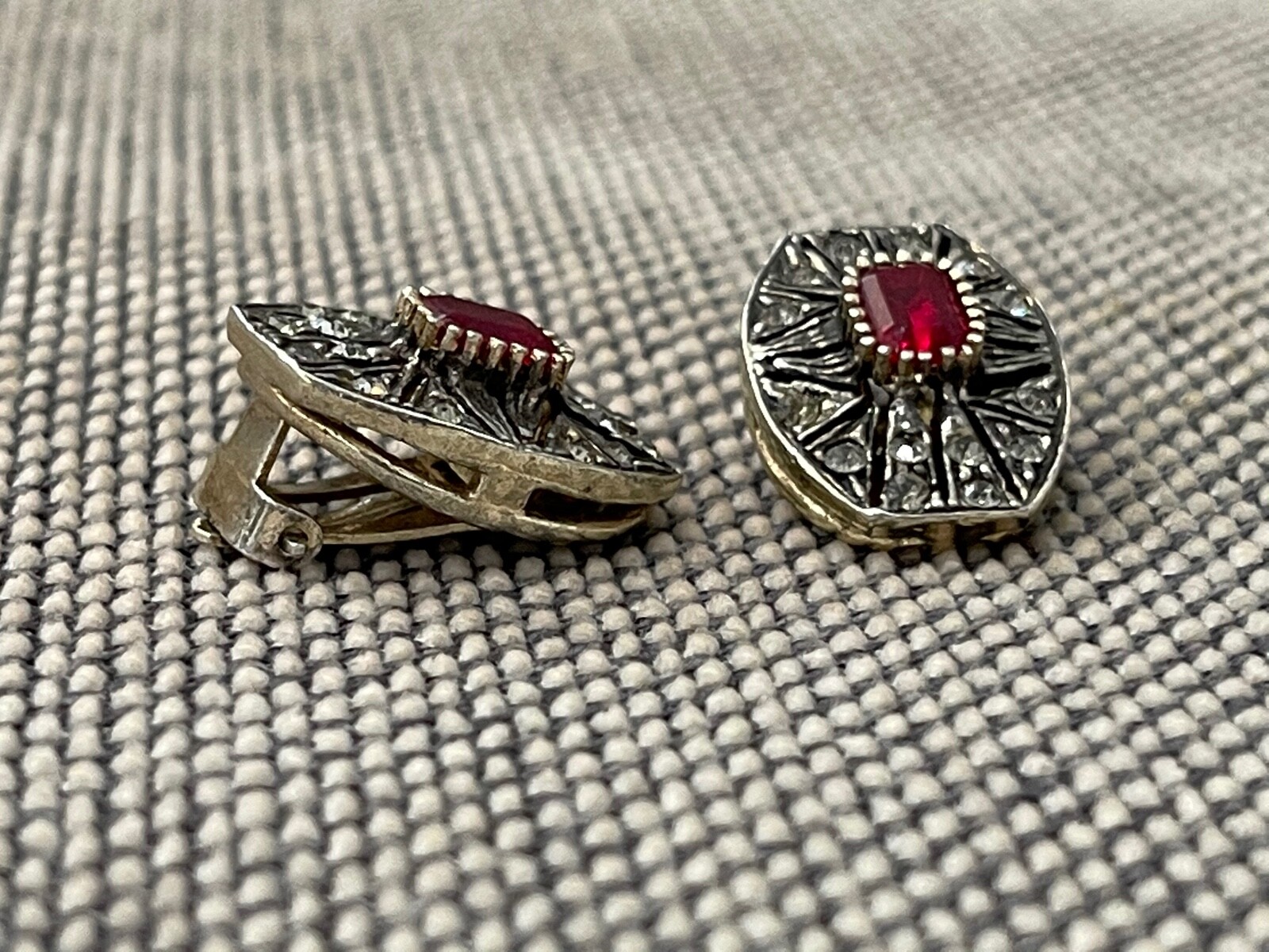 Vtg European 835 Silver Pair of Clip on Earrings w/ Red & Clear Stones Crystals