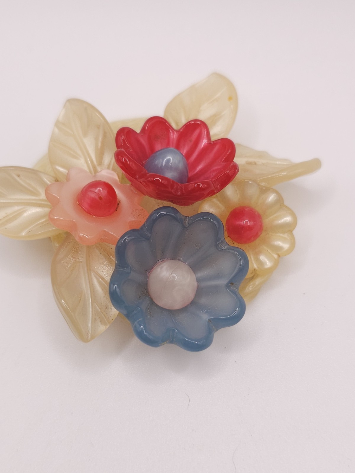 VTG Lucite Plastic Flower Basket Brooch. Colorful Flowers.