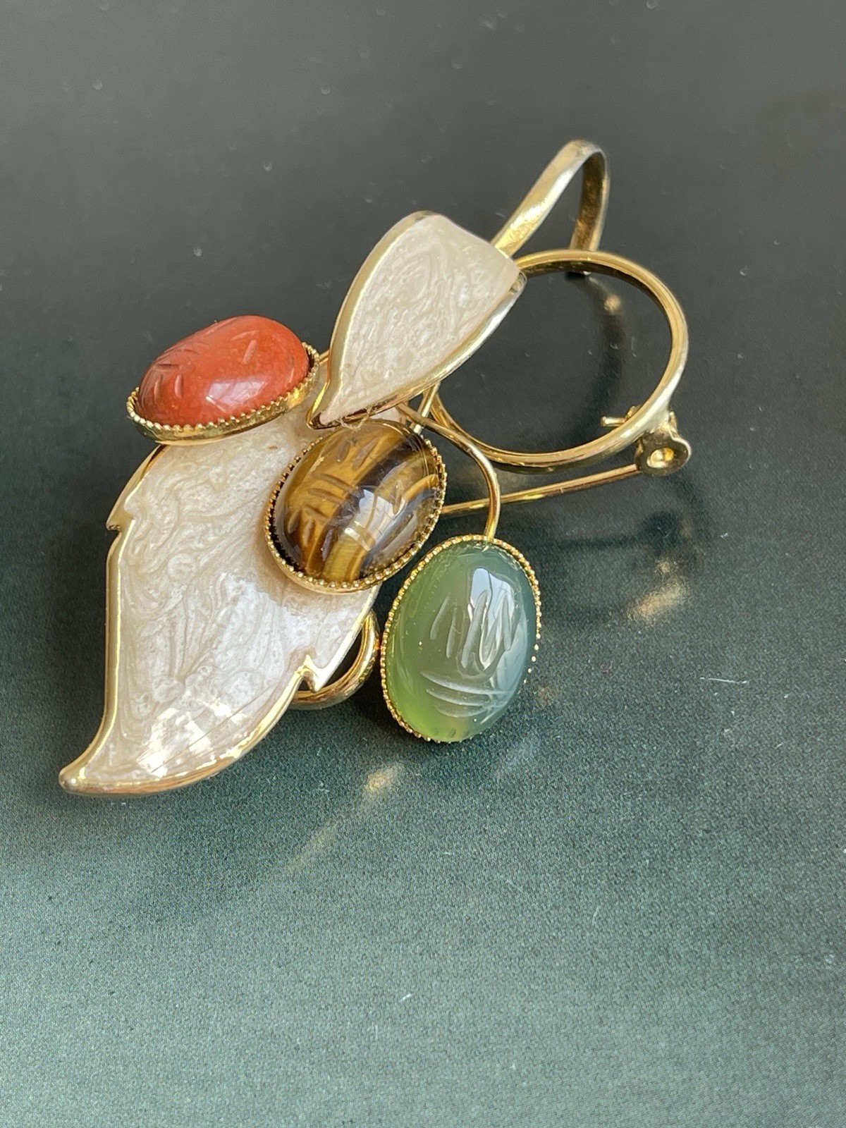 Vintage Scarab Leaf Brooch