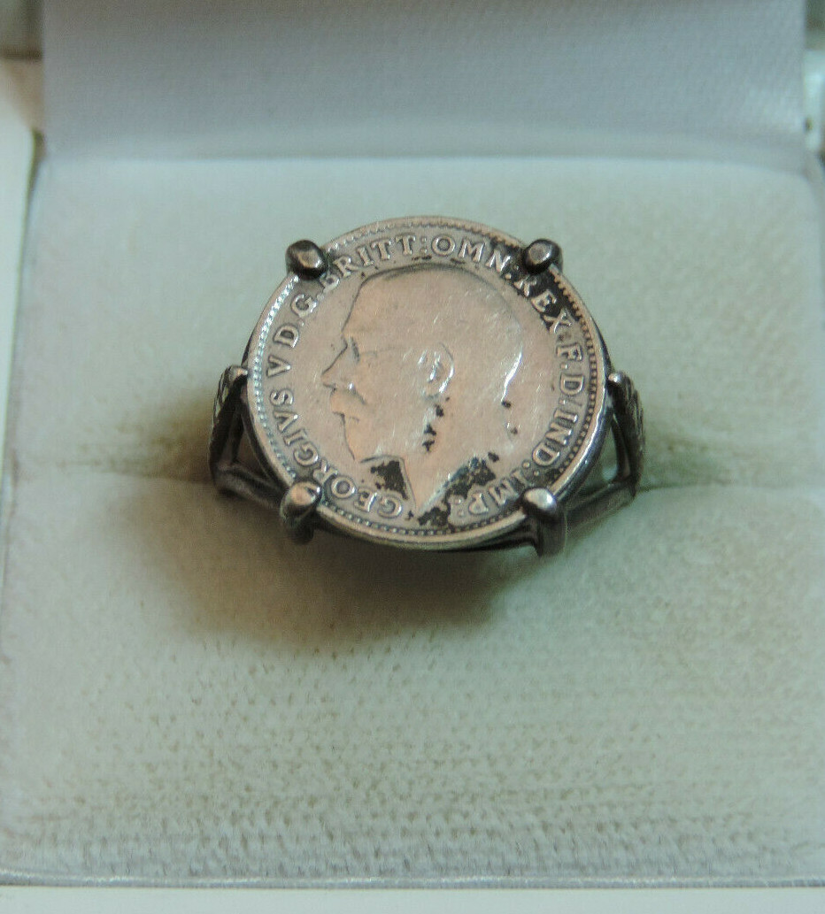 1917 King George 3 Three Pence Great Britian Coin sz 7 Silver Ring Cn 26.8