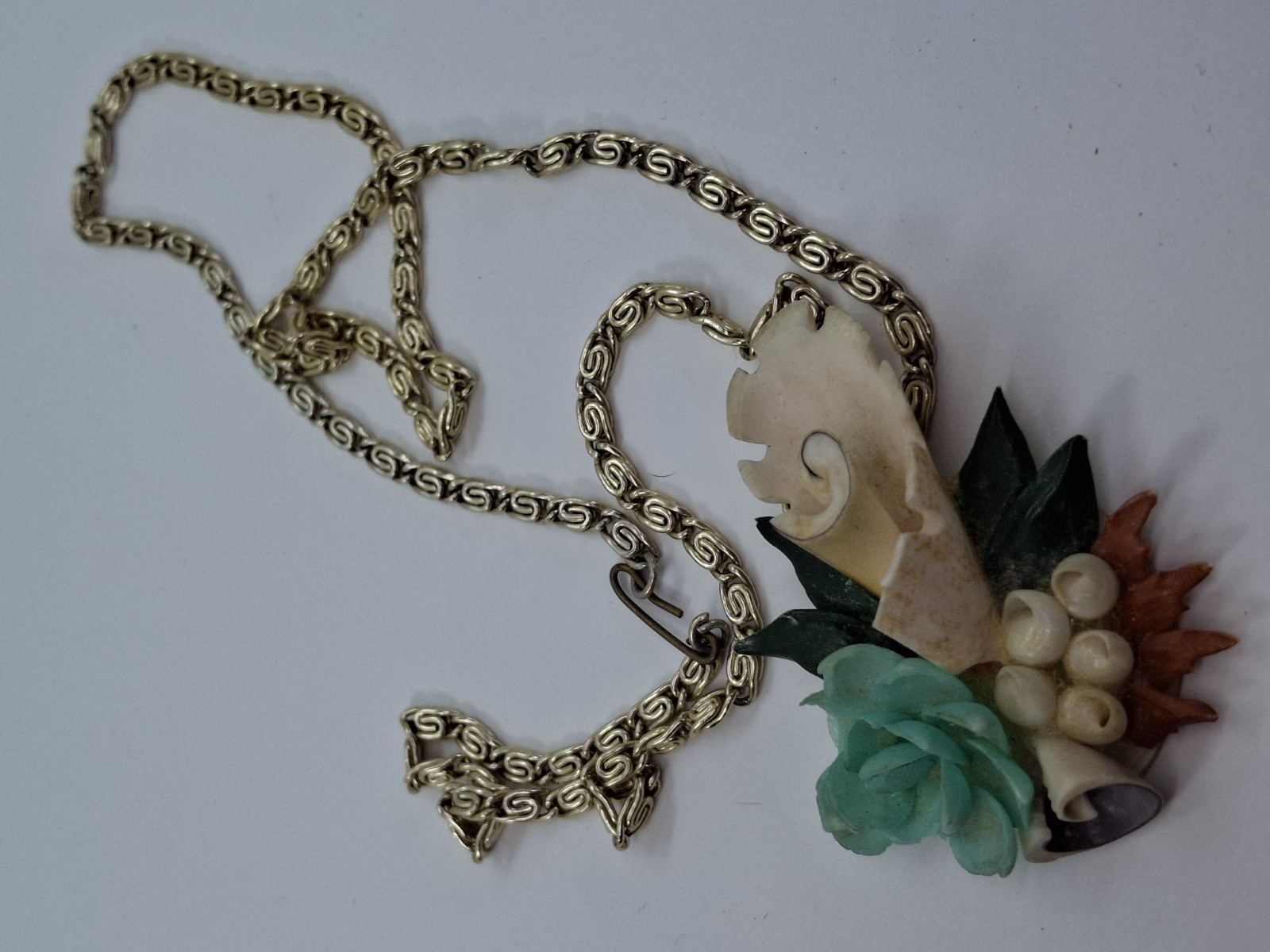 Vintage sea shell art pendant necklace beach mermaidcore paperclip chain
