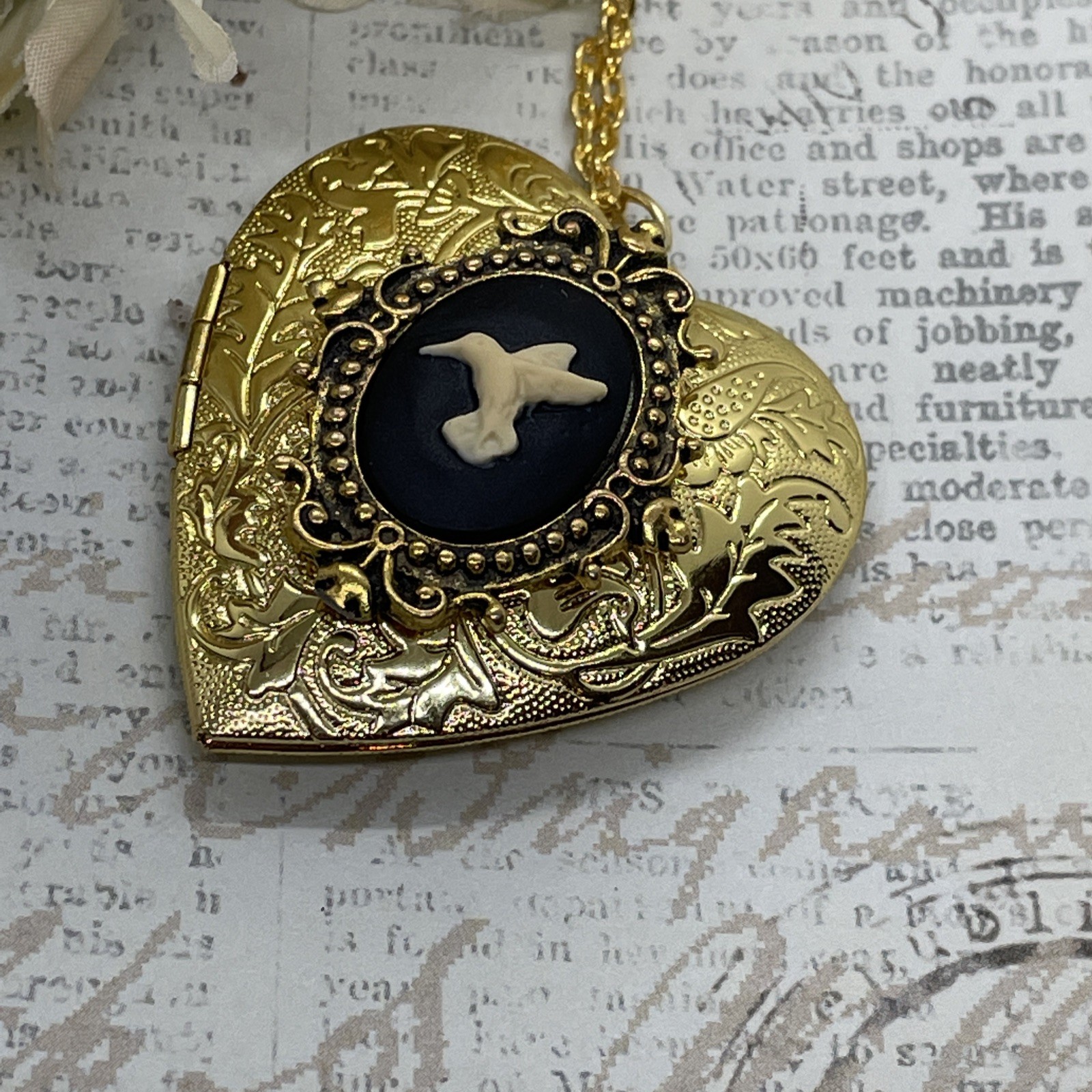 Gold Heart Locket Photo Birthday Anniversary Wedding Hummingbird Cameo Necklace