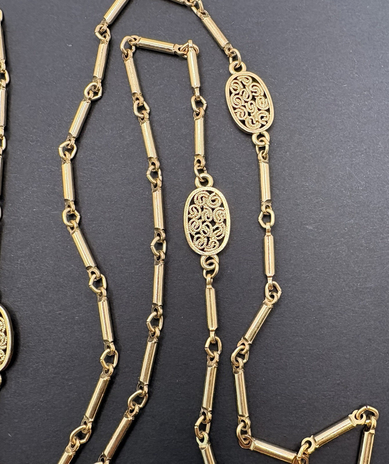 Vintage Monet Oval Filigree Station Bar Link Gold Tone Chain Necklace 57″ Long