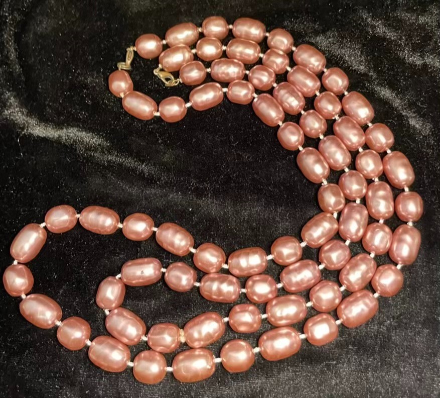Set of 2 Light Purple Necklaces Plum Large Faux Pearl Beads Vintage 24″ 30″ Long