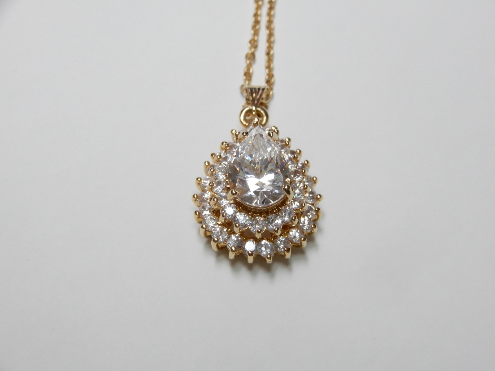 Vintage CZ Layered Teardrop Pendant Gold Tone Necklace 17″ Chain