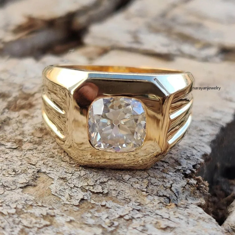 1.50Ct Cushion Cut Moissanite Men’s Halo Engagement Ring 14k Yellow Gold Plated