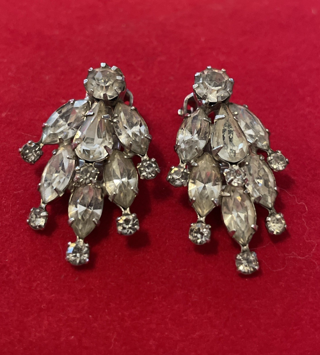 Vintage Weiss Clear Rhinestone Clip On Earrings