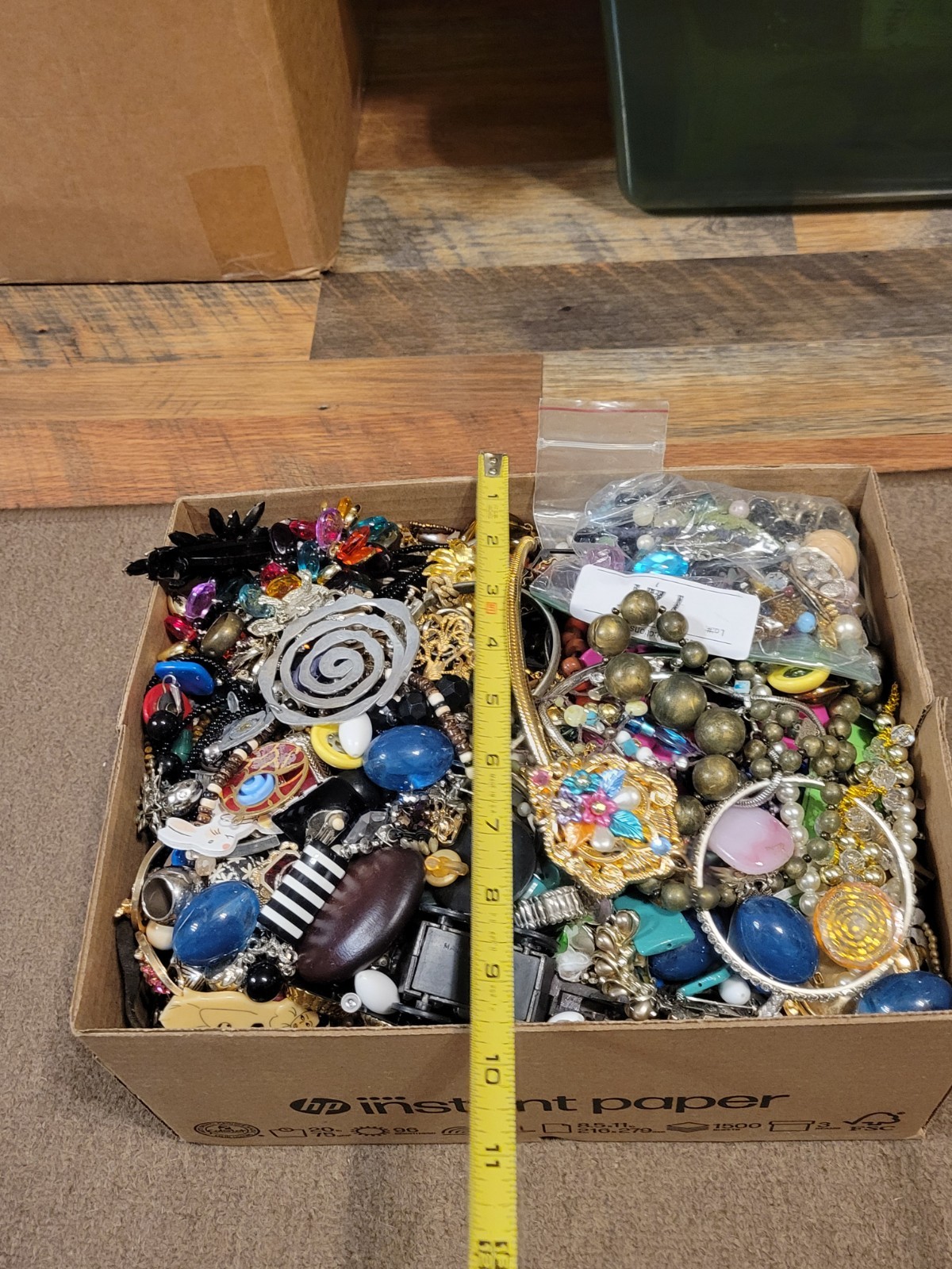 vintage-to Now-BROKEN -REAL JUNK-ALL NOT WEARABLE-GOLD TONE-jewelry Lot- 14 Lb