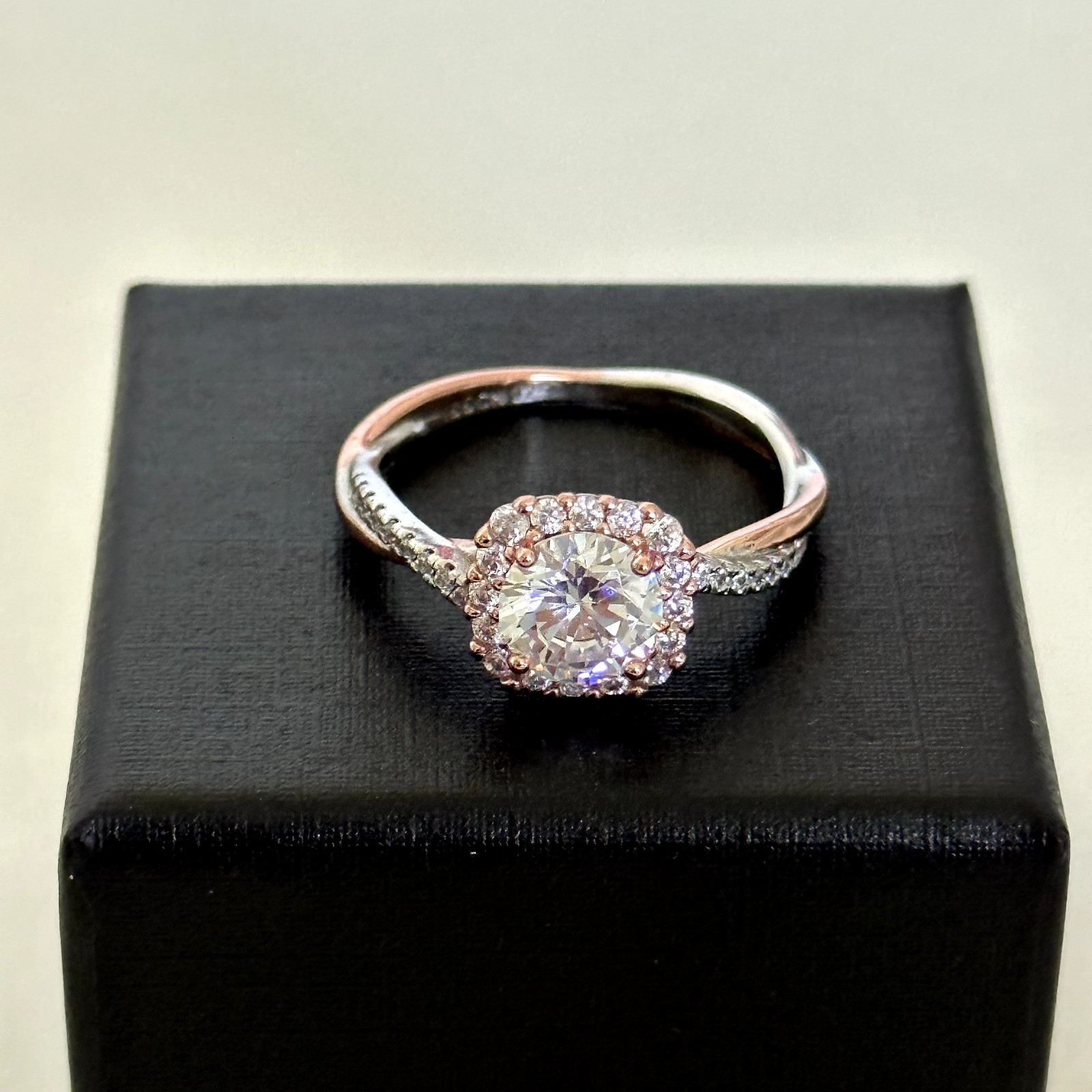 925 Sterling Silver & Rose Gold Plated Two Tone Clear CZ Sparkly Ring Size 8