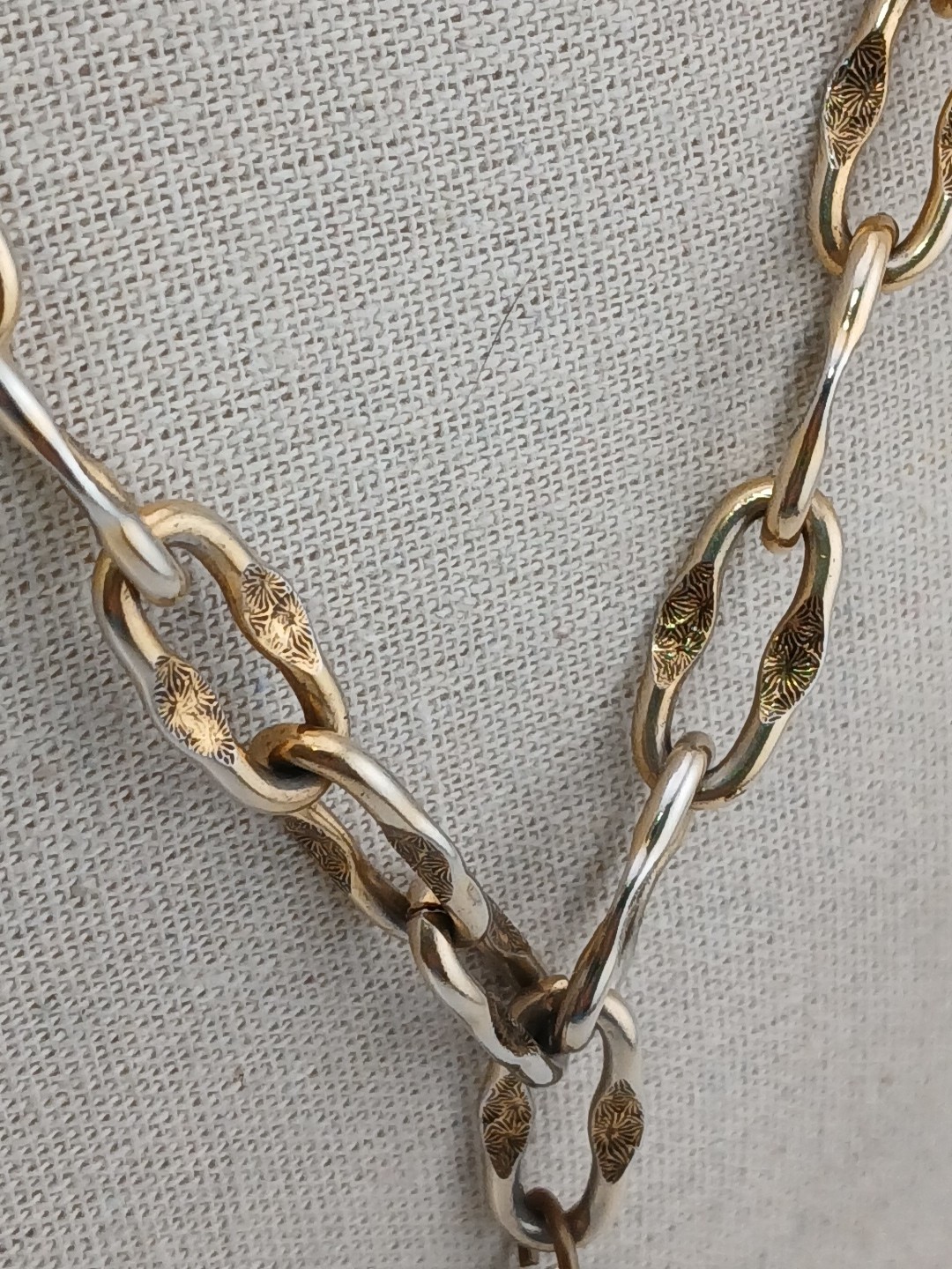 RARE SIGNED ART TWO TONE Brutalist hammered bird design pendant necklace