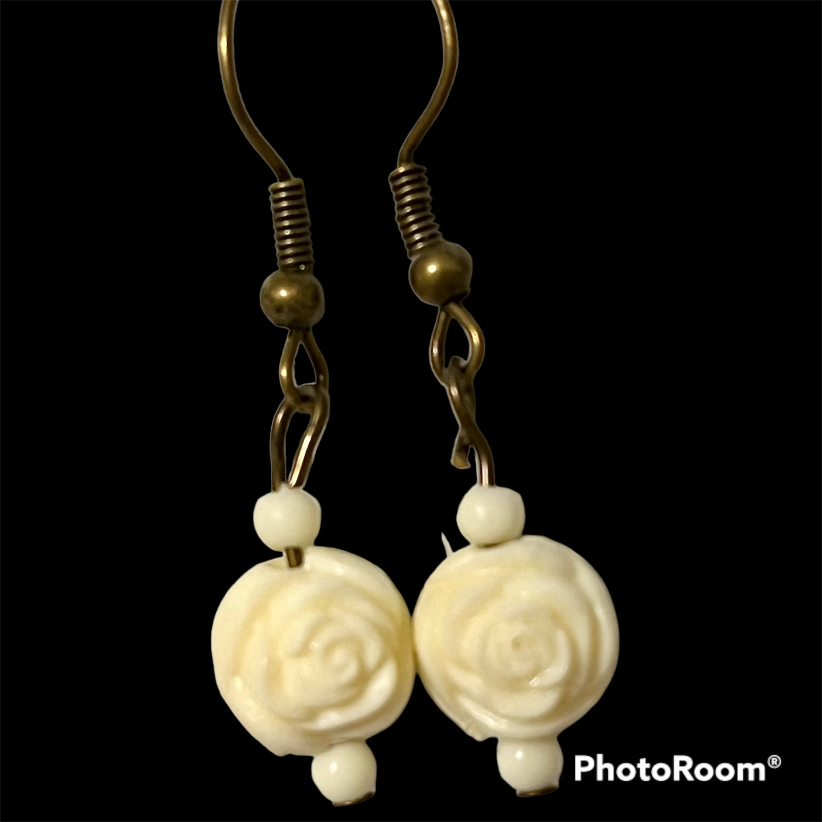 Vintage White Cream Rose Bud Flower Earrings Gold Tone Plated Carved Beads