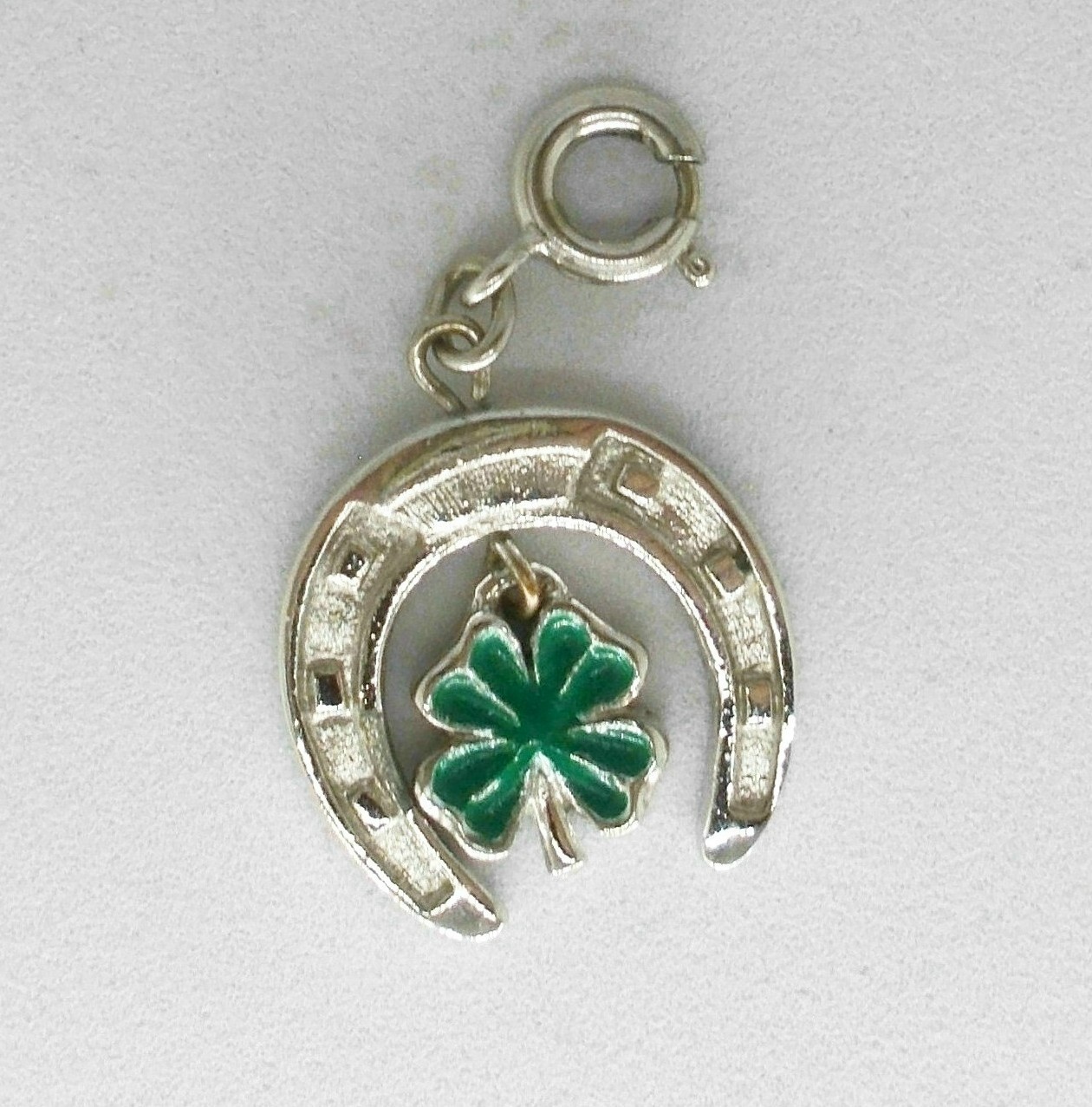 VTG MONET~LUCKY CHARM HORSESHOE & Dangling 4 LEAF CLOVER Clip-On Silver Tone