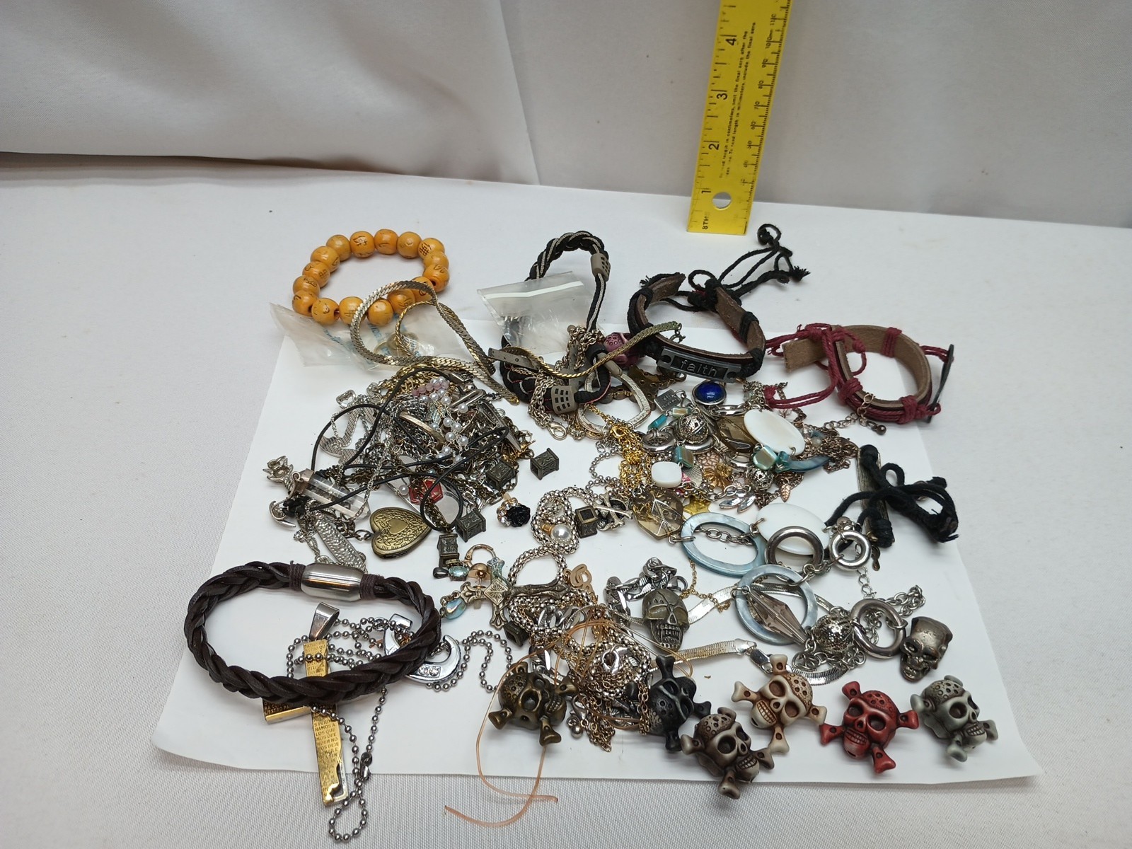 1 Lb REDESIGN/CRAFT FASHION/COSTUME JEWELRY LOT