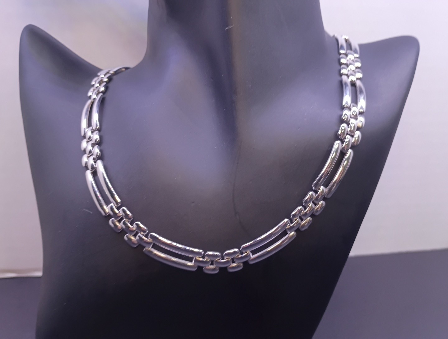 Monet Silver Tone Panther Chain Link Choker Necklace 17″ Vintage
