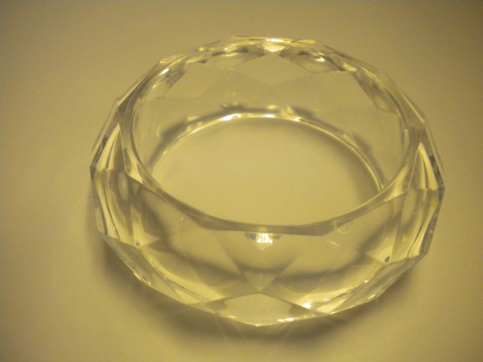 Chunky Thick CRYSTAL-CLEAR FACETED Lucite Acrylic Bangle Bracelet BEAUTIFUL