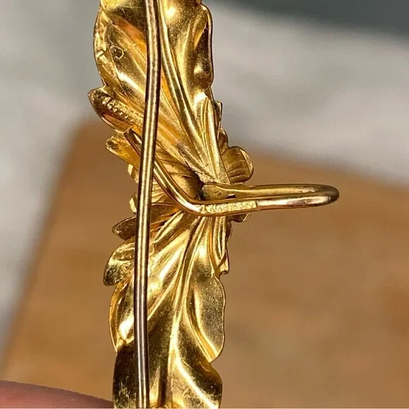 Antique Gold Floral Leaf Convertible Pendant Brooch