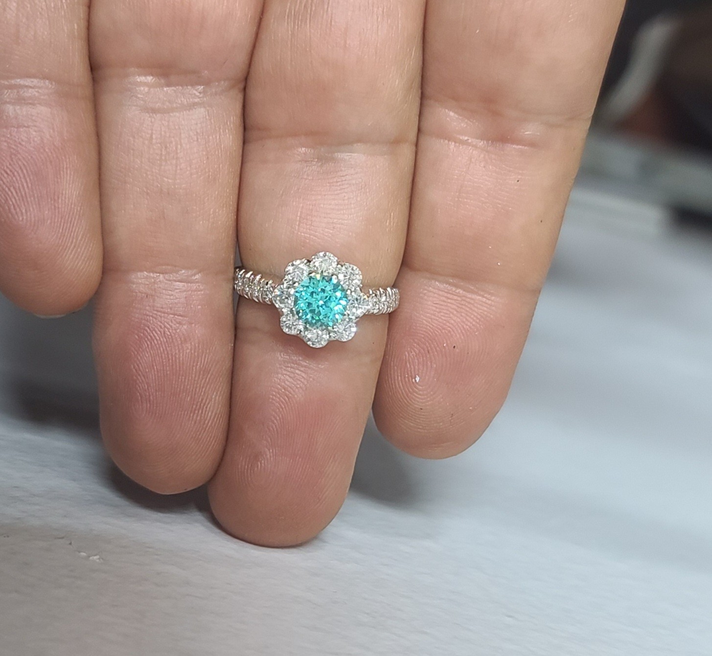 Vintage 14k White Gold Engagement Ring 1.32CT. Blue Neon Tourmaline Round Cut