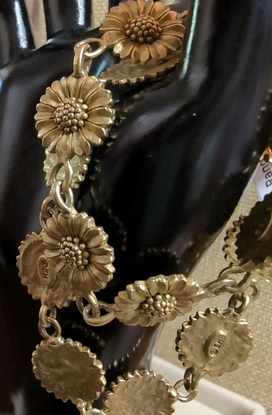 Eivind Hillestad EH Sunflower Daisy Necklace Matte Gold 16″ Floral Link