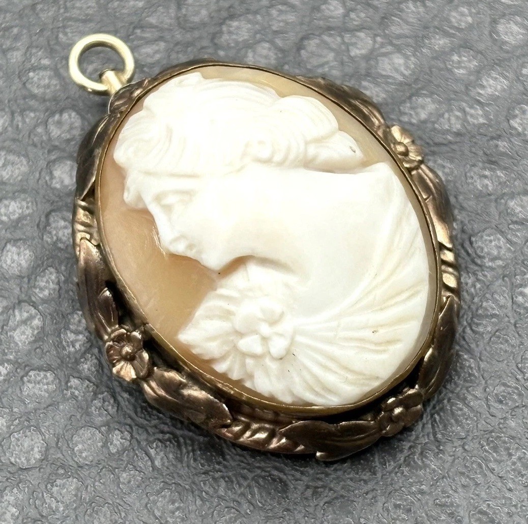 Vintage Left Facing 12K Gold Filled Floral Repousse Shell Cameo Pendant Brooch