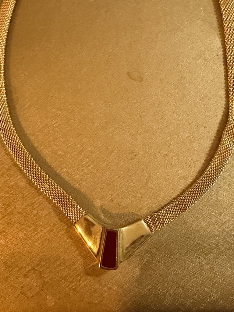 Vintage Gold Tone Mesh Collar Necklace with Red Enamel Accent