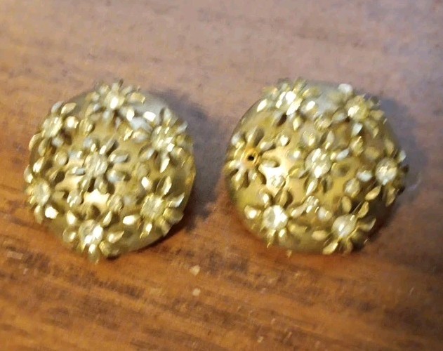 Vintage Barclay Daisy Cluster Rhinestone Clip On Gold Tone Earrings MCM Jewelry