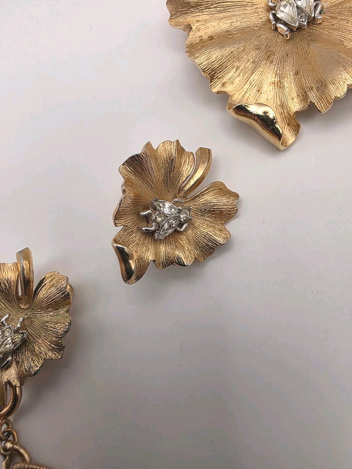 Vintage Signed Trifari Crystal Bugs On Goldtone Leaf Brooch/Earrings/Sweaterclip