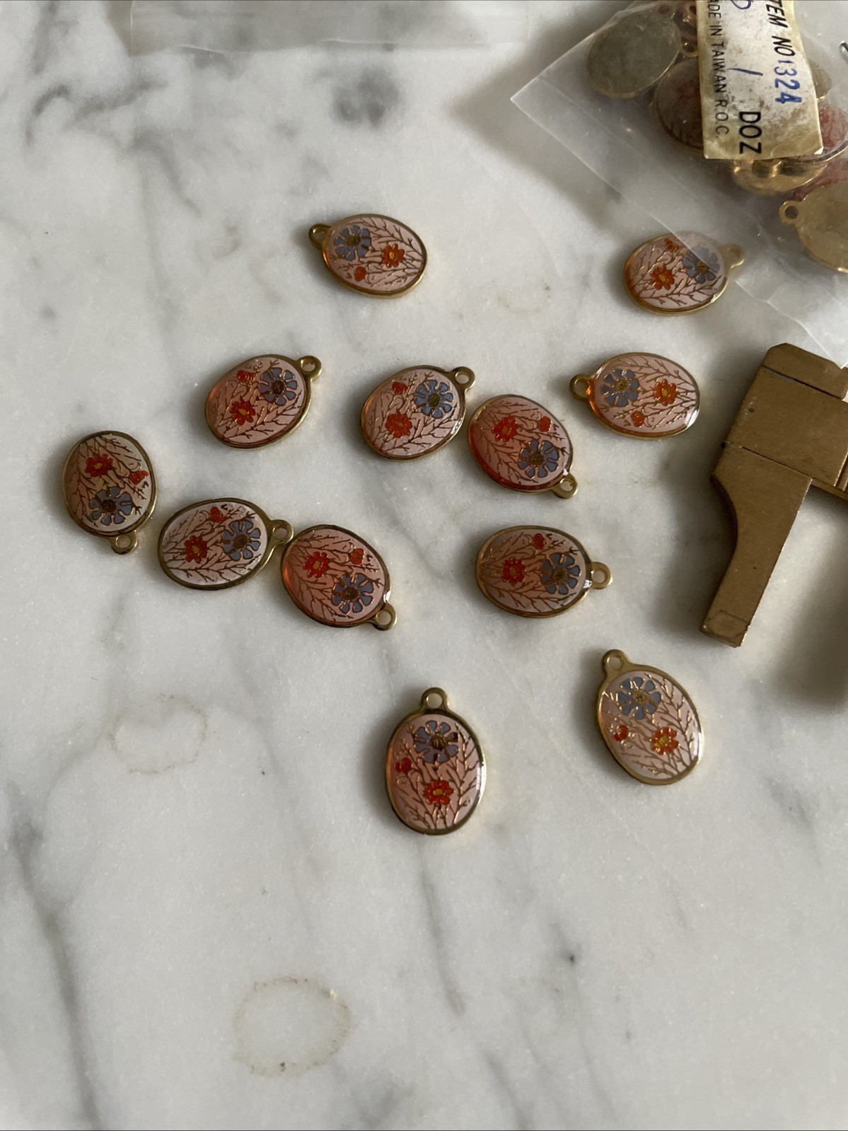 12 VTG Guilloche Enamel 12x10mm Charms