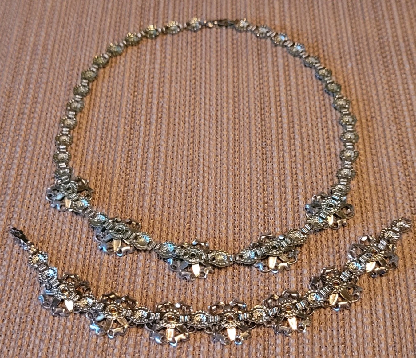 Vtg Wedding Jewelry SET Blue Choker Necklace Bracelet 15″ Silver Tone Flower