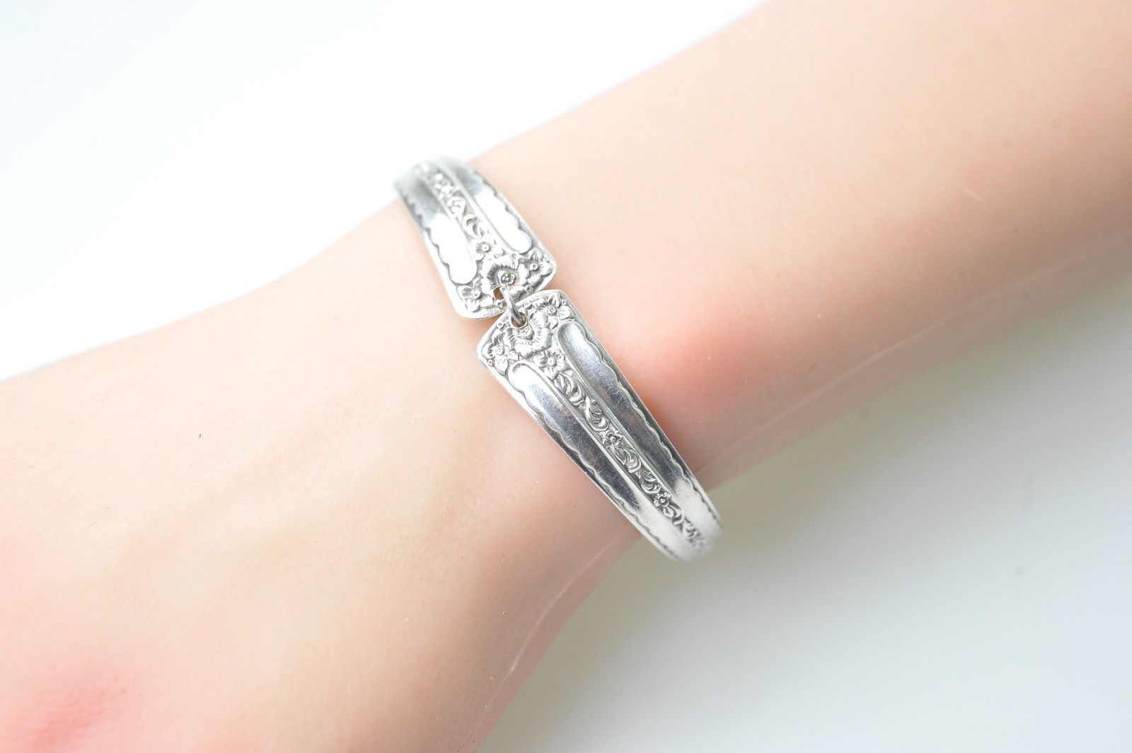 Silver plate spoon bracelet victorian floral style hand made small AT15